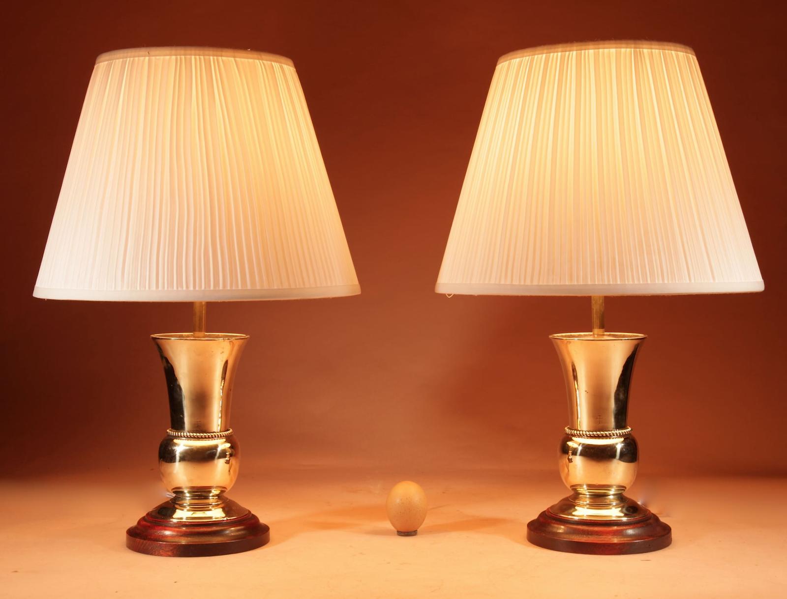 A Pair Of Elegant Brass Table Lamps Circa 1900-20 (1 of 4) A Pair Of Elegant Brass Table Lamps Circa 1900-20 (1 of 4)