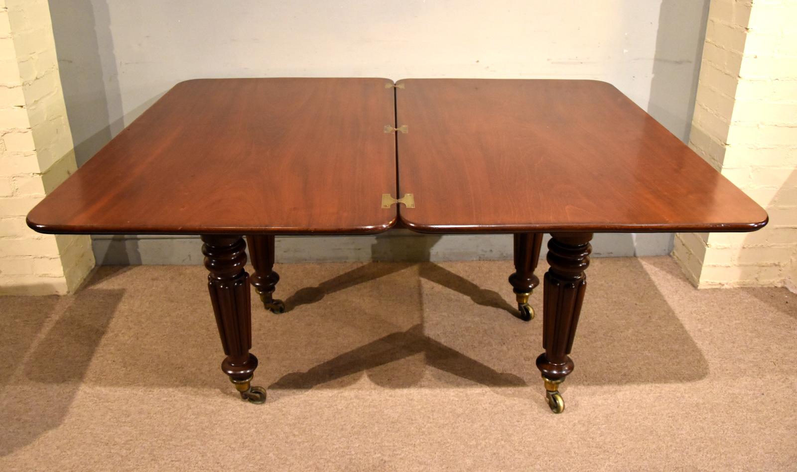 William IV Mahogany Six Seater Dining Table (1 of 10) William IV Mahogany Six Seater Dining Table (1 of 10)