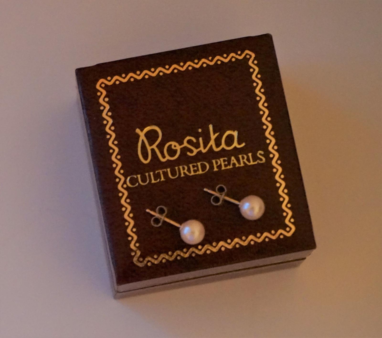 Rosita Cultured Pearl Earrings Boxed (1 of 5)