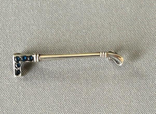 Unusual German Silver Jockey Whip Brooch (1 of 6) Unusual German Silver Jockey Whip Brooch (1 of 6)