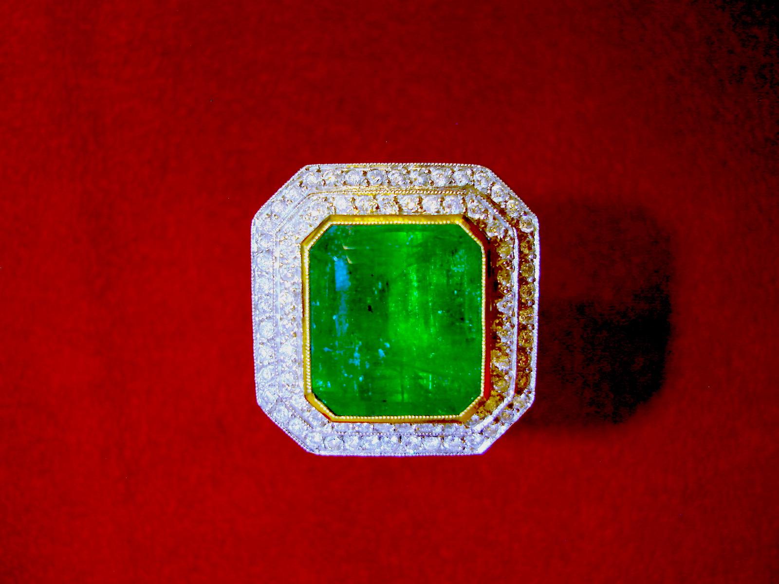 Ring : COLOMBIAN EMERALD DIAMOND RING (1 of 7) Ring : COLOMBIAN EMERALD DIAMOND RING (1 of 7)