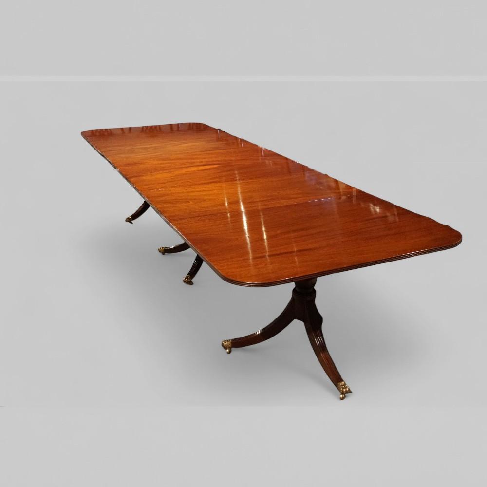 George V Mahogany 3-pillar Dining Table (1 of 10)