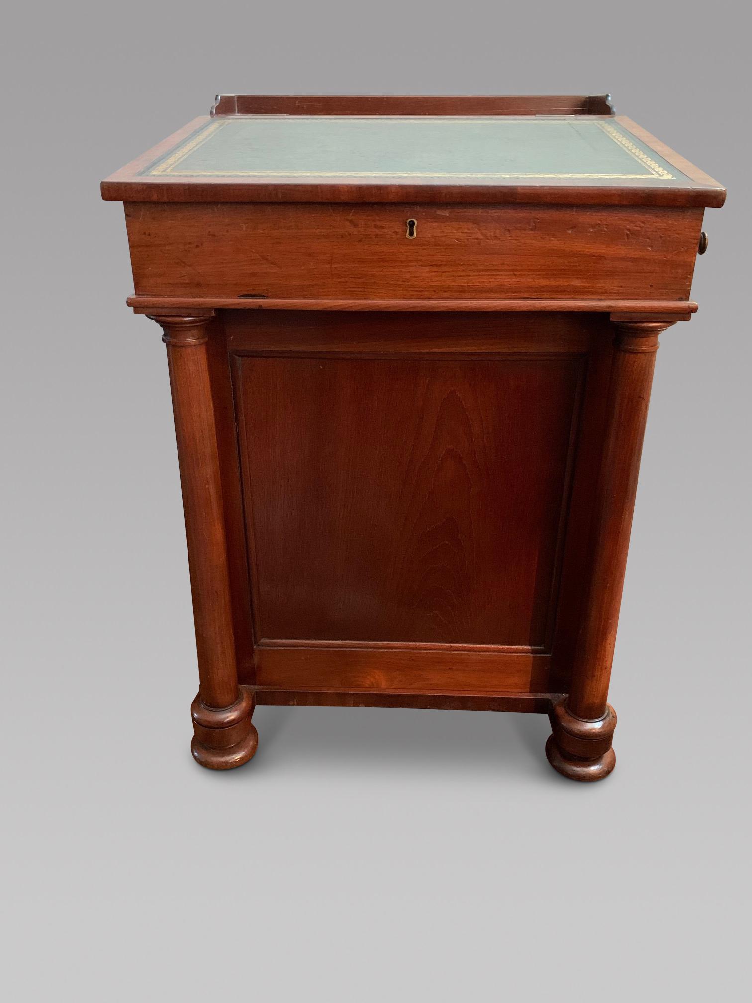 A Georgian Mahogany Davenport (1 of 4)