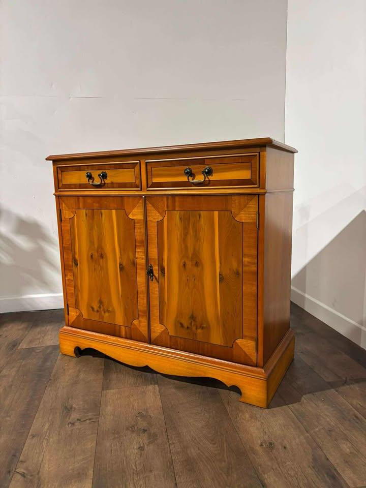 Yew Wood Two Door Two Drawer Cabinet (1 of 14)