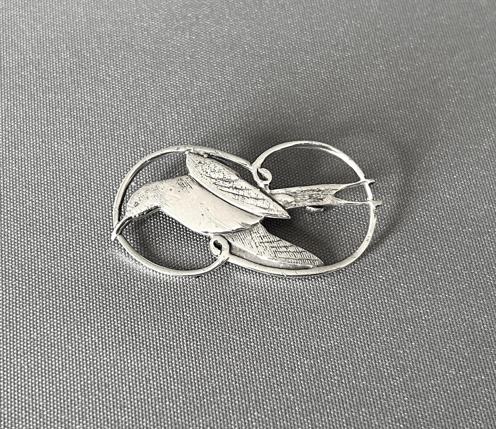 Shetland Silver Seagull Brooch (1 of 5)