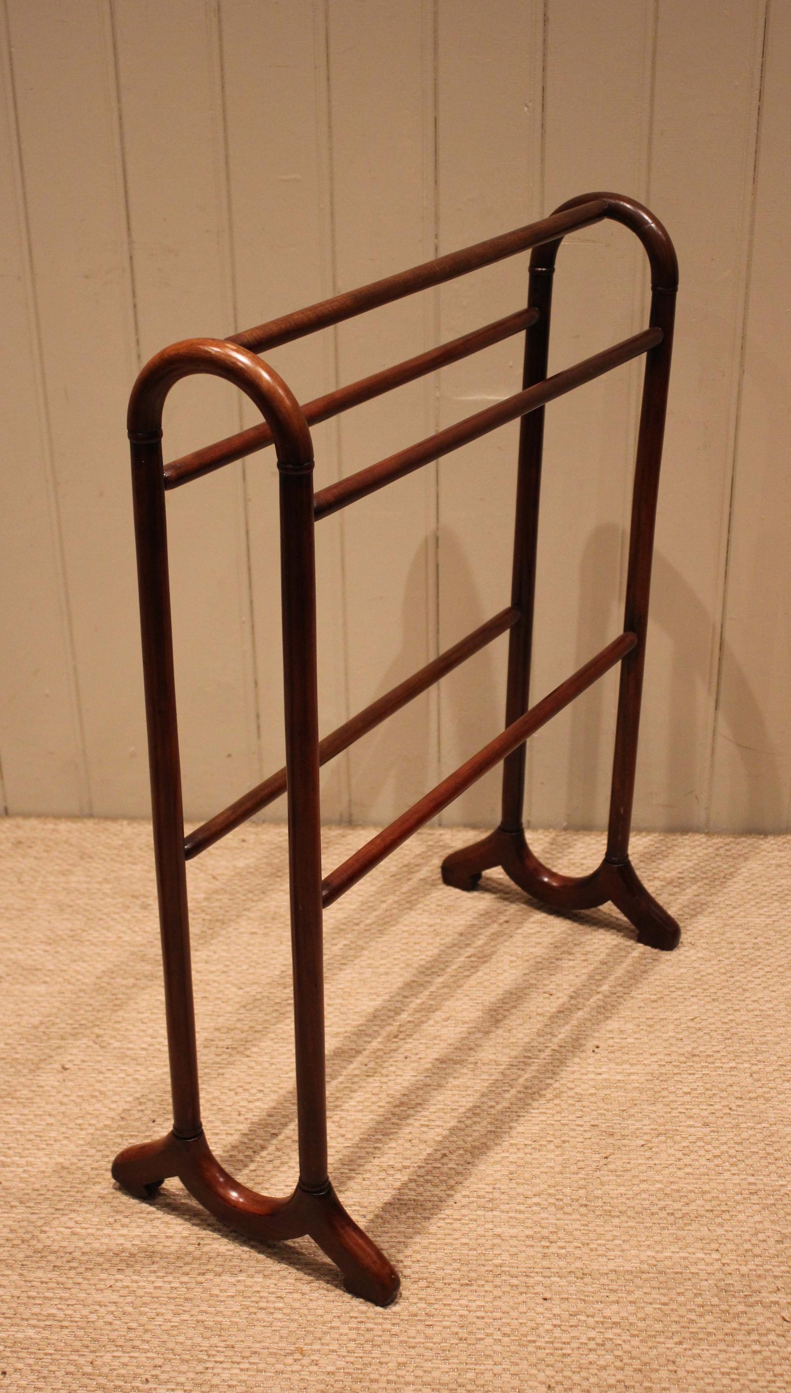 Late 19th Century Mahogany Towel Rail (1 of 11) Late 19th Century Mahogany Towel Rail (1 of 11)