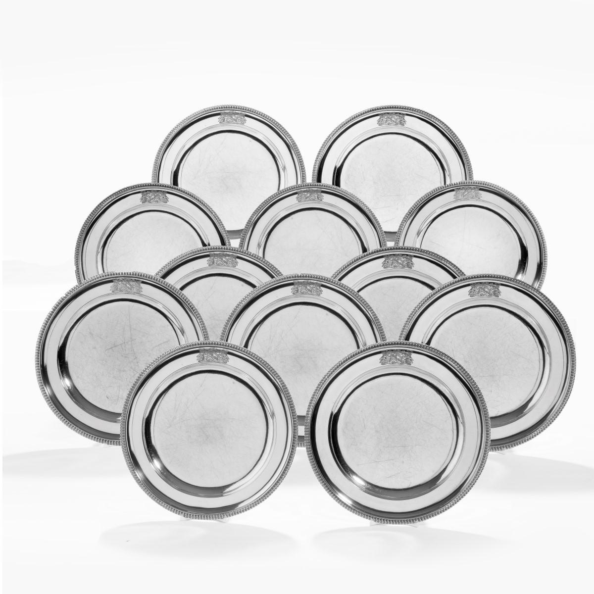 A Set of 24 George III Silver Dinner Plates by Henry Nutting 1810 (1 of 7) A Set of 24 George III Silver Dinner Plates by Henry Nutting 1810 (1 of 7)