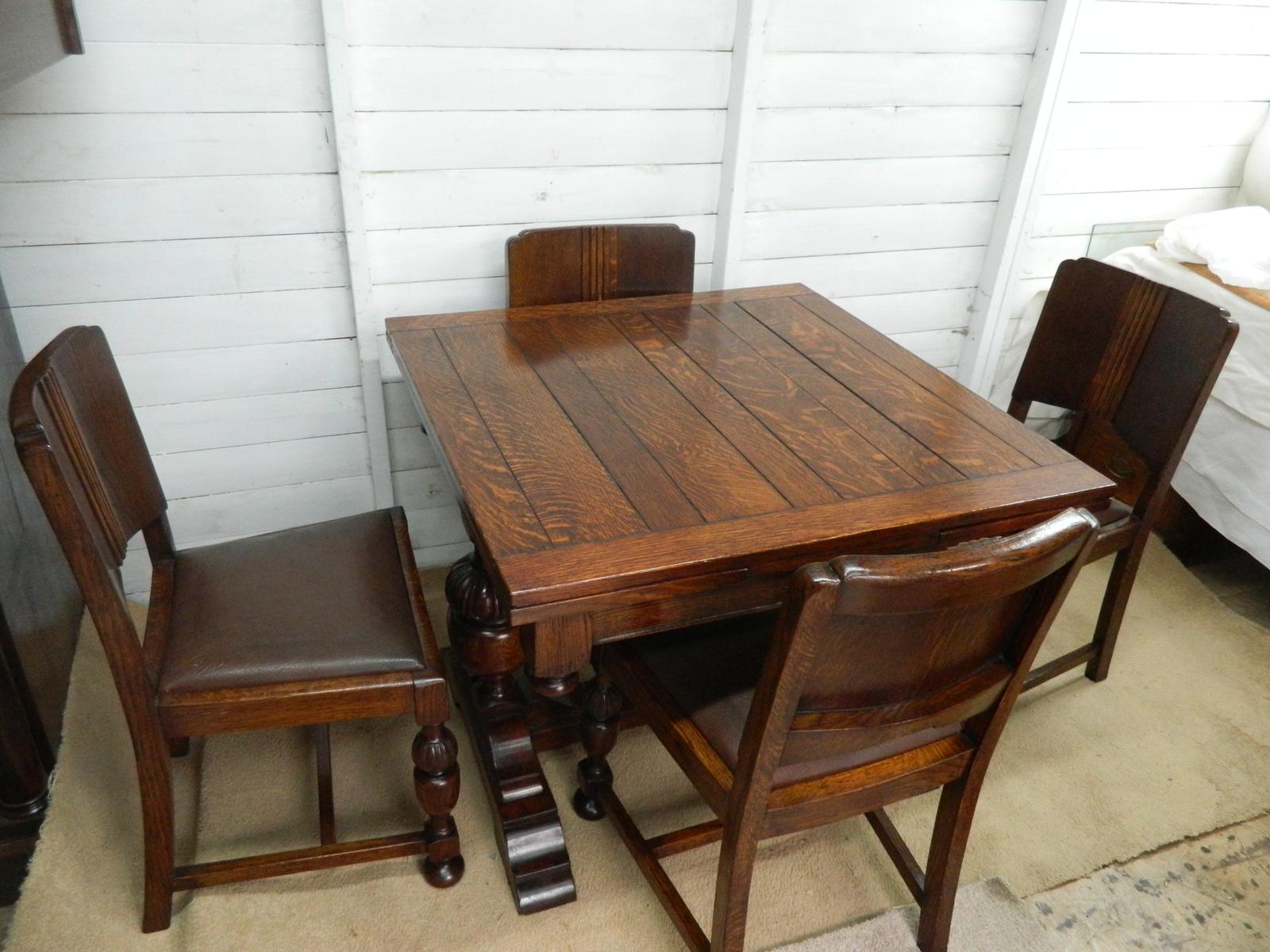 Solid Oak Refectory Extending Table and 4 Oak Chairs (1 of 15)
