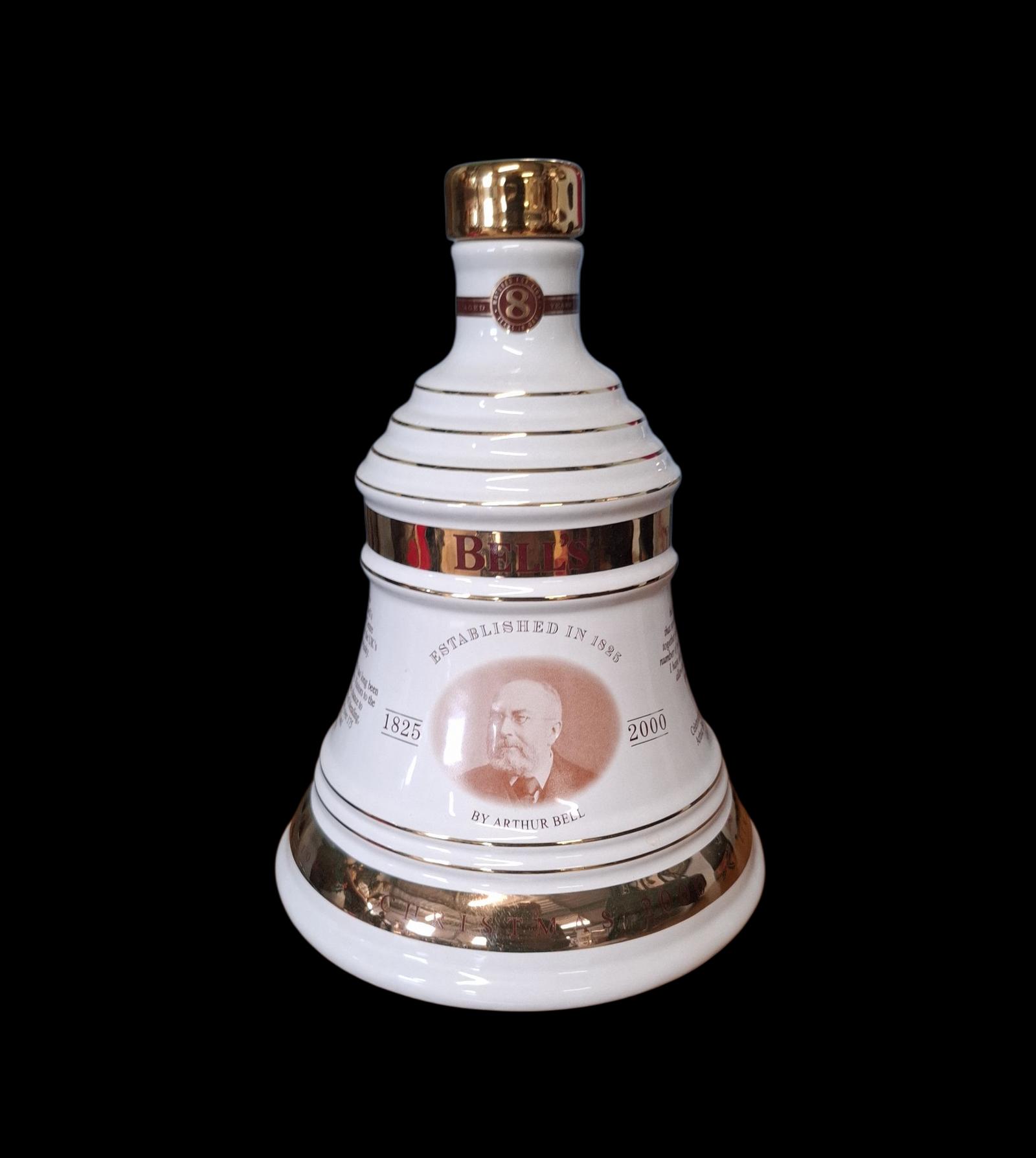 Porcelain Bell's Scotch Whisky Limited Edition Christmas Decanter (1 of 2)