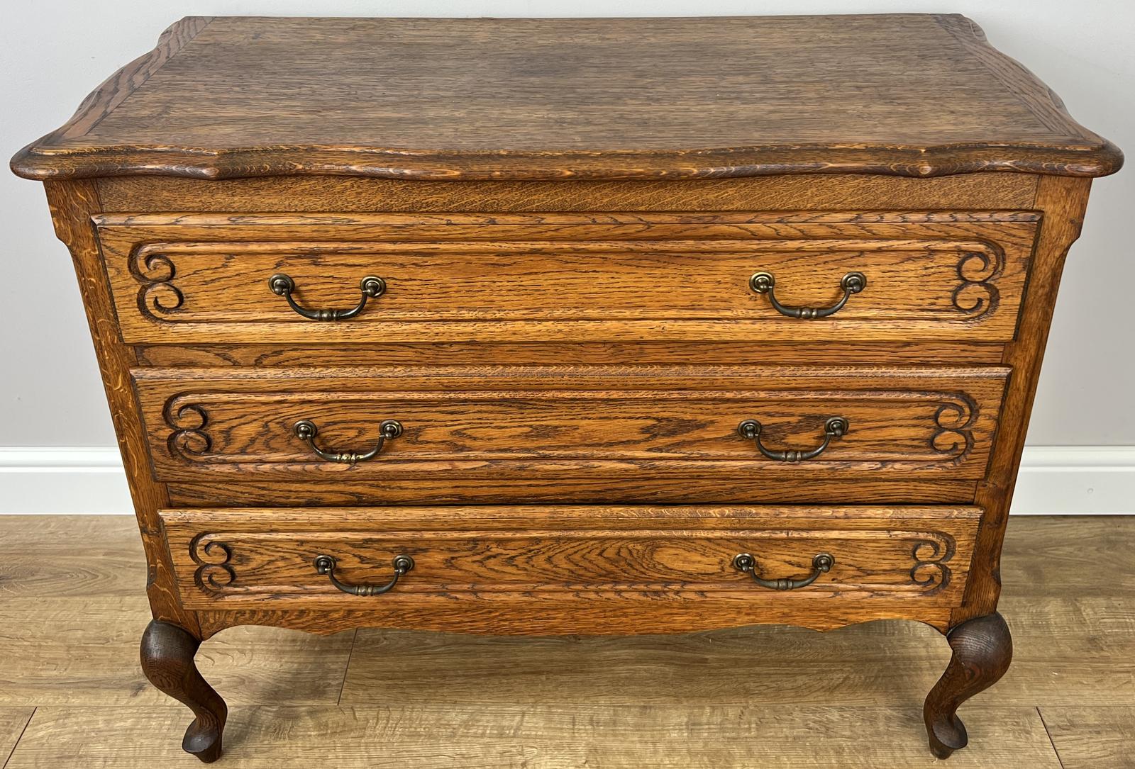 Chest of Drawers Vintage French Style Oak 3 Drawers Carved Cabinet (1 of 12) Chest of Drawers Vintage French Style Oak 3 Drawers Carved Cabinet (1 of 12)