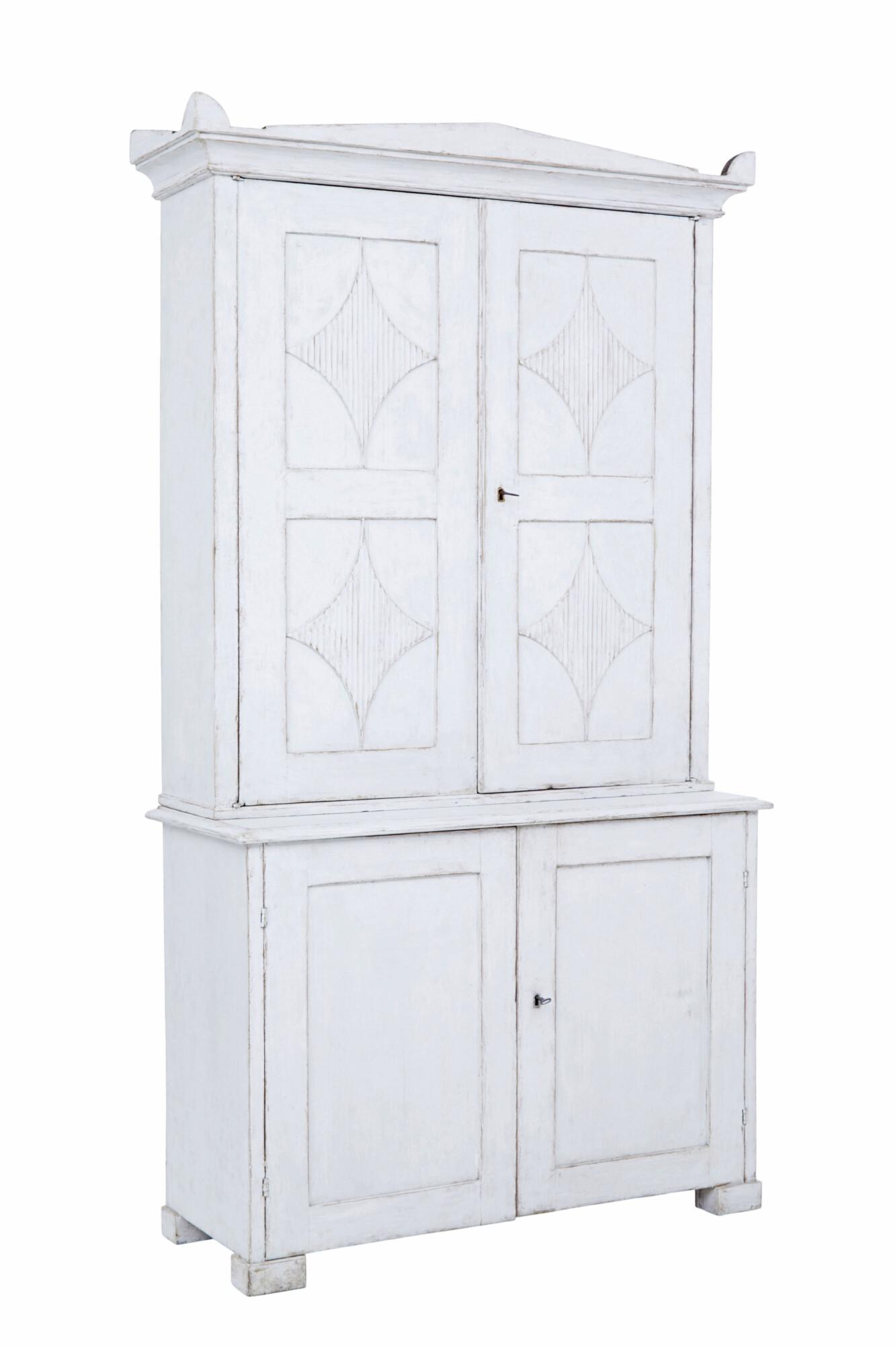 Swedish Early 19th Century Painted Pine Cabinet (1 of 10) Swedish Early 19th Century Painted Pine Cabinet (1 of 10)