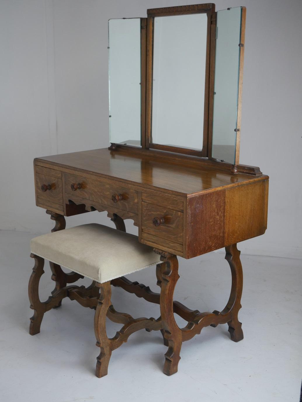 Oak Dressing Table & Stool (1 of 15) Oak Dressing Table & Stool (1 of 15)