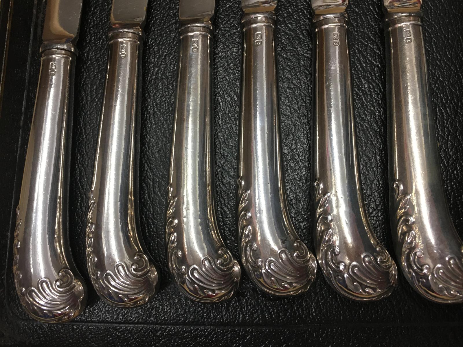 Pistol Grip Silver Handle Butter Knives Wildwinds / LA426023