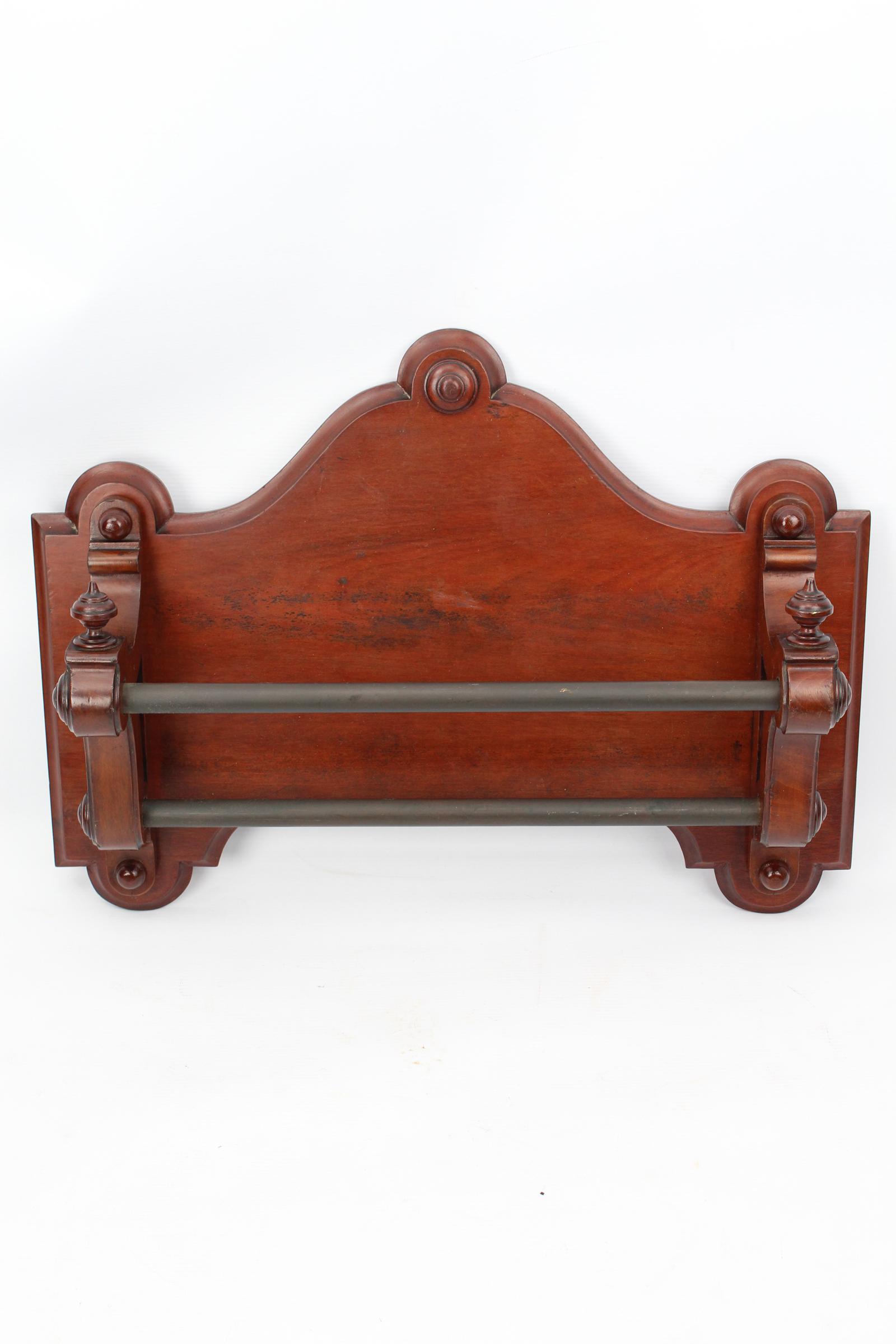 Bathroom Antiques - main image