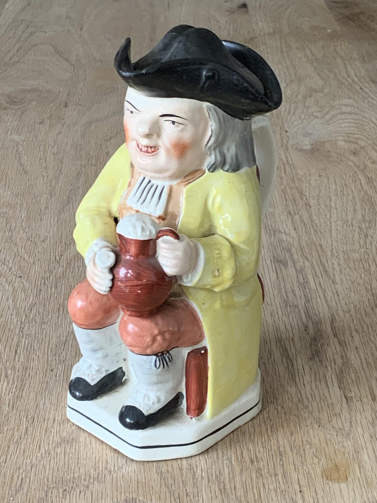 Good Late 19th Century Staffordshire Toby Jug with Black Tricorn Hat & Lid (1 of 8)