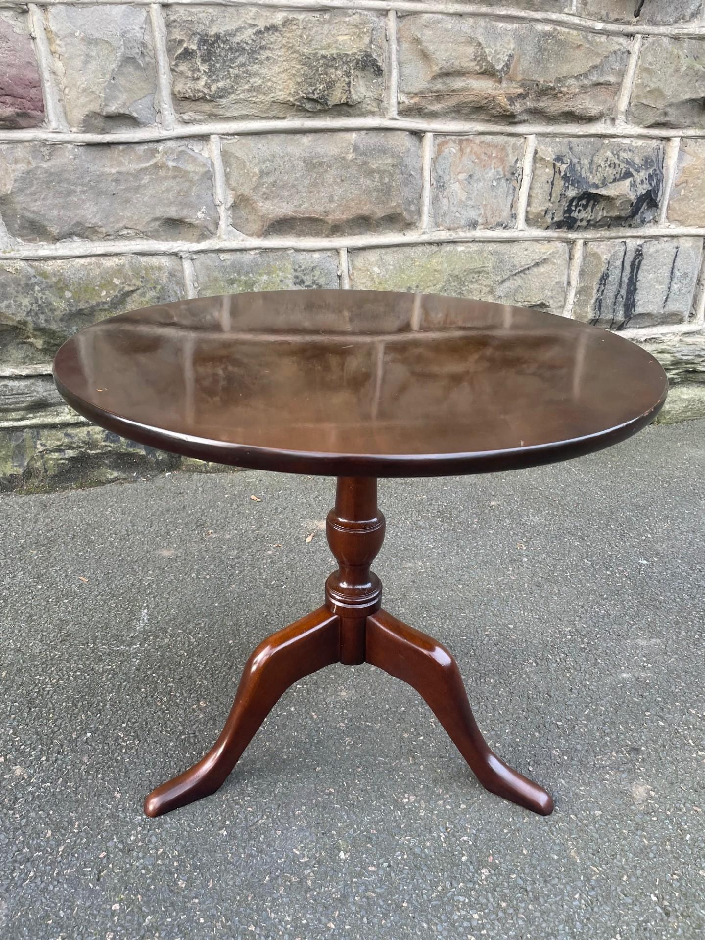 Antique Mahogany Tripod Wine Table Coffee Table (1 of 5) Antique Mahogany Tripod Wine Table Coffee Table (1 of 5)