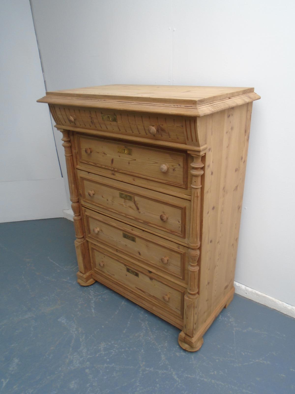 A Victorian Antique / Old Pine Tall 5 Drawer Chest of Drawers to Wax / Paint (1 of 11)