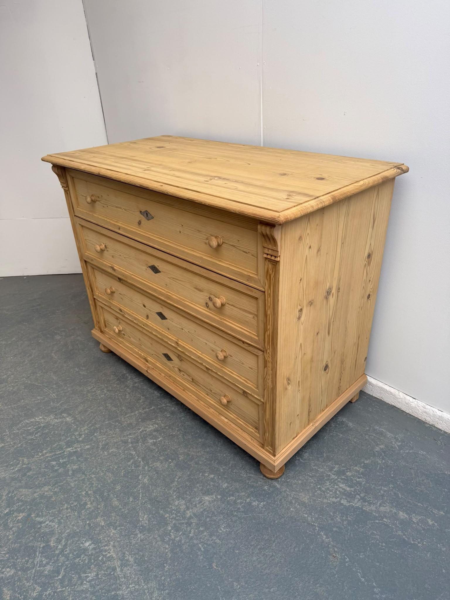 Amazing Extra Large Antique Pine Victorian 4 Drawer Chest of Drawers wax / paint (1 of 11) Amazing Extra Large Antique Pine Victorian 4 Drawer Chest of Drawers wax / paint (1 of 11)