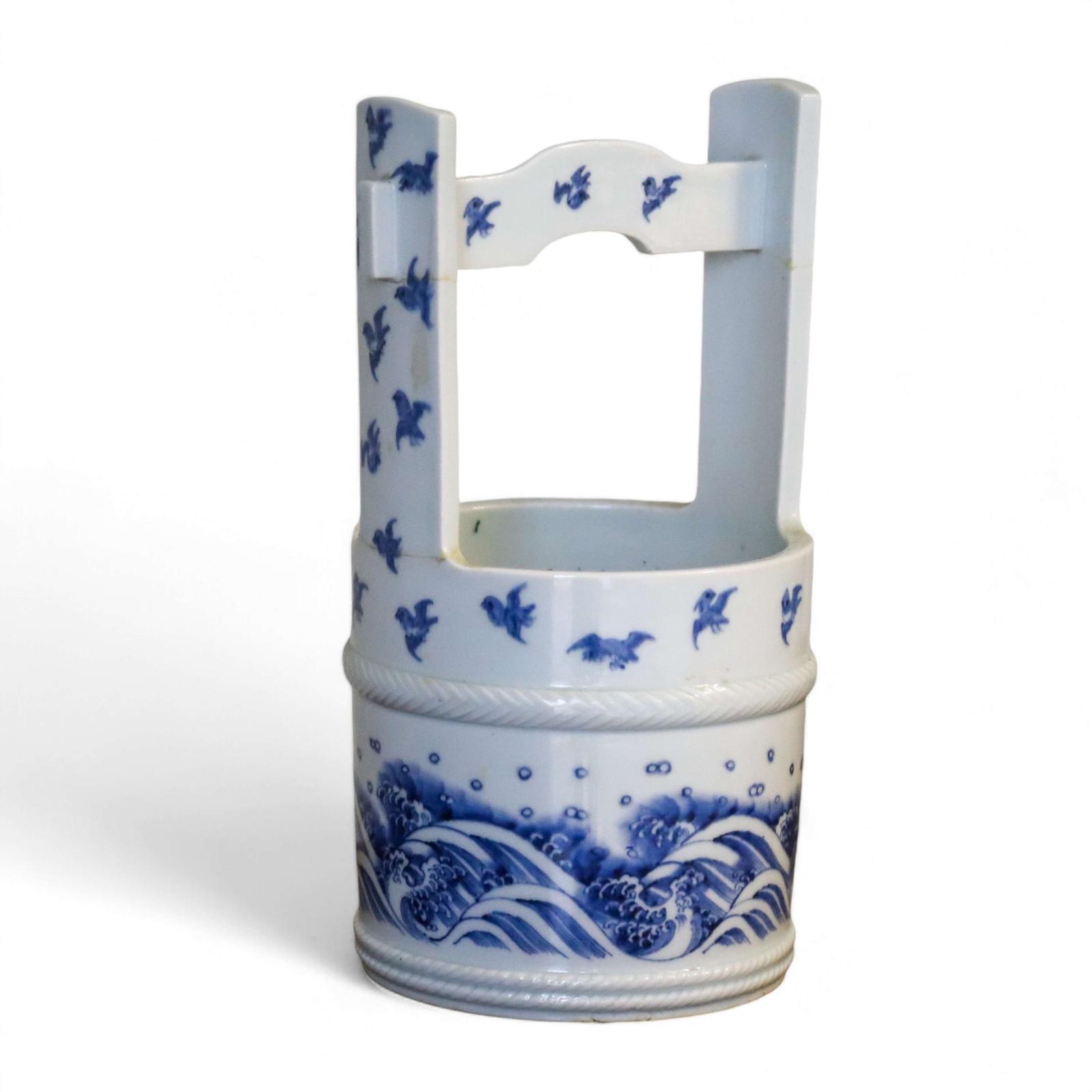 19th century Japanese blue and white China Brush Pot (1 of 7) 19th century Japanese blue and white China Brush Pot (1 of 7)