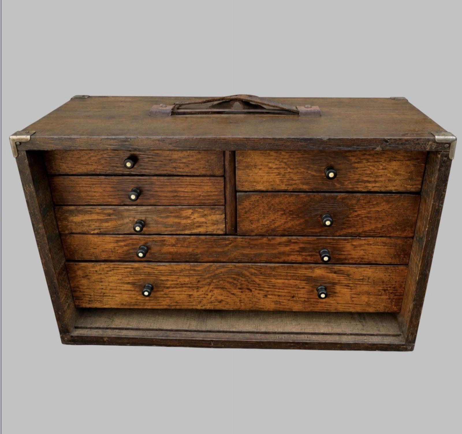 Rustic Characterful Oak Craftsman’s Travelling Tool Chest (1 of 7) Rustic Characterful Oak Craftsman’s Travelling Tool Chest (1 of 7)