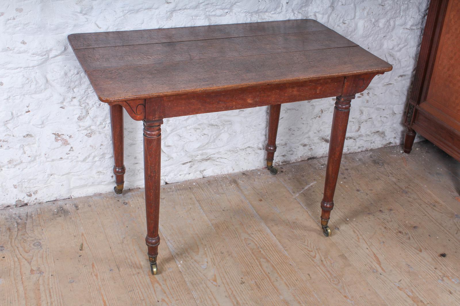 Oak Top Small Edwardian Side Table / Kitchen Table (1 of 5) Oak Top Small Edwardian Side Table / Kitchen Table (1 of 5)