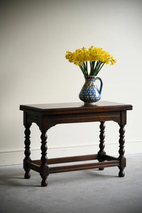 Small Oak Games Table (1 of 9) Small Oak Games Table (1 of 9)