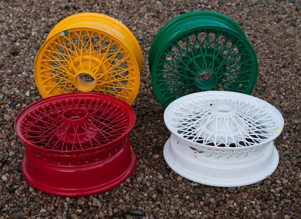Decorative Painted Aston Martin Wire Wheel (1 of 4)