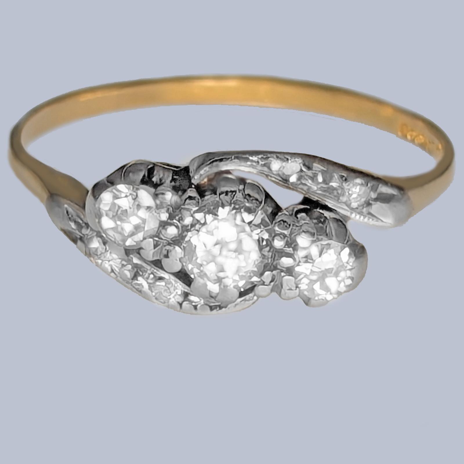 Vintage 18ct Gold & Platinum 0.40ct Diamond Trilogy Engagement Ring – Birmingham 1982 (1 of 11) Vintage 18ct Gold & Platinum 0.40ct Diamond Trilogy Engagement Ring – Birmingham 1982 (1 of 11)