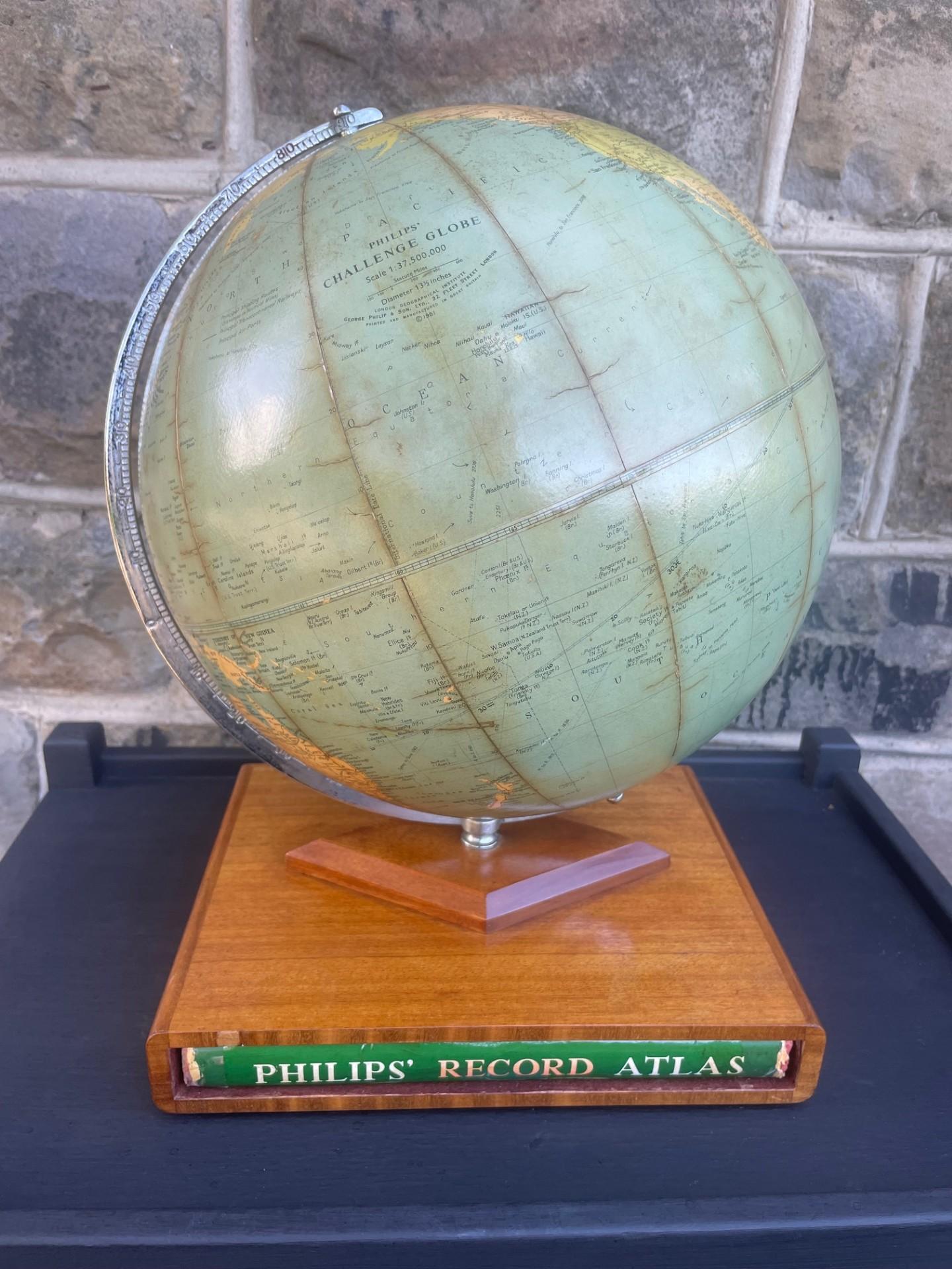 Vintage 13.5" Philips Challenge Globe (1 of 7) Vintage 13.5" Philips Challenge Globe (1 of 7)