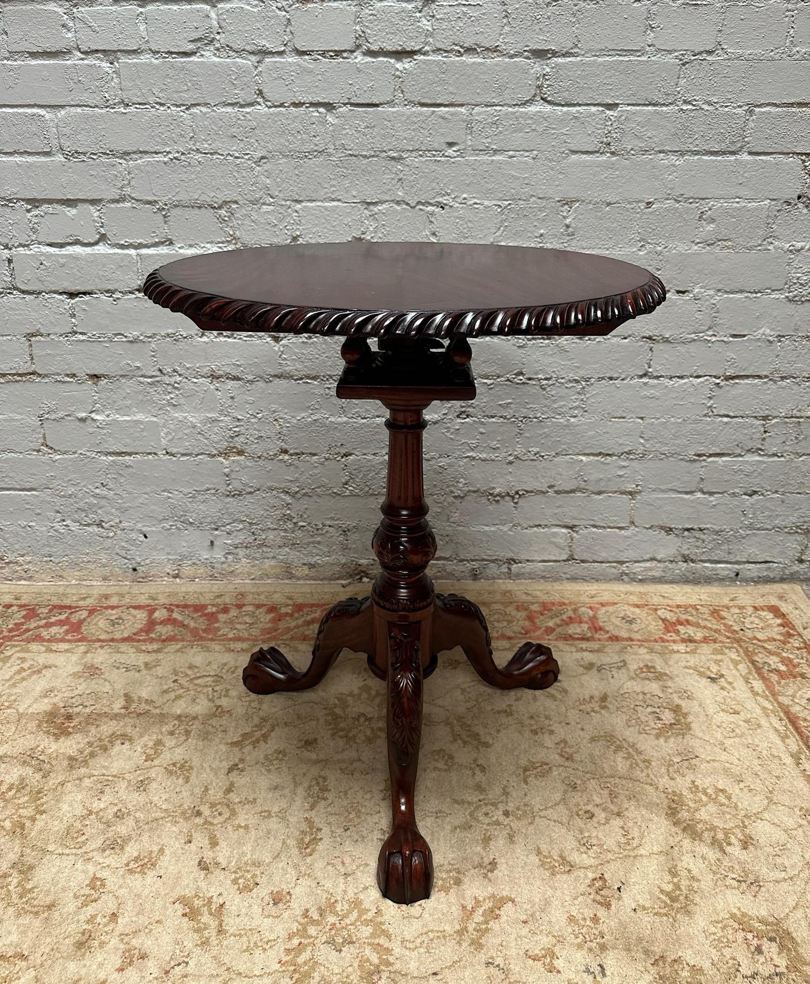 Antique Chippendale Claw & Ball Feet Style Birdcage Table (1 of 8)