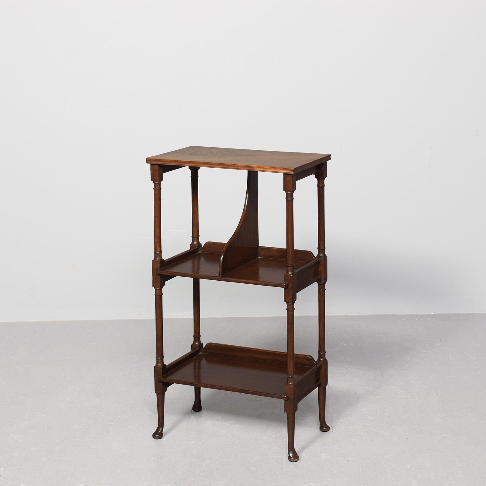 Neat-sized Edwardian Three-tier Mahogany Bookstand (1 of 7) Neat-sized Edwardian Three-tier Mahogany Bookstand (1 of 7)