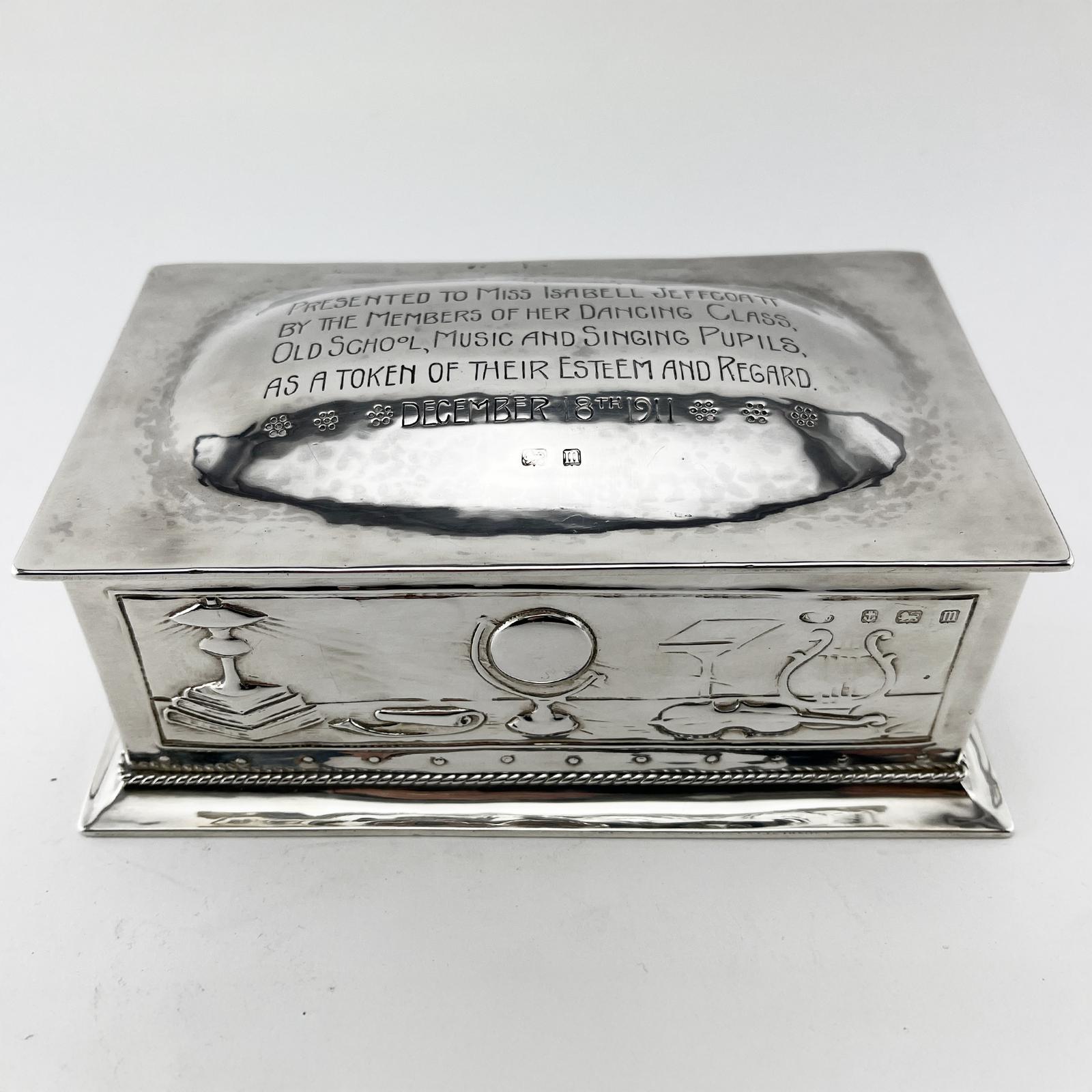 Arts & Crafts Style Sterling Silver Box (1 of 8)