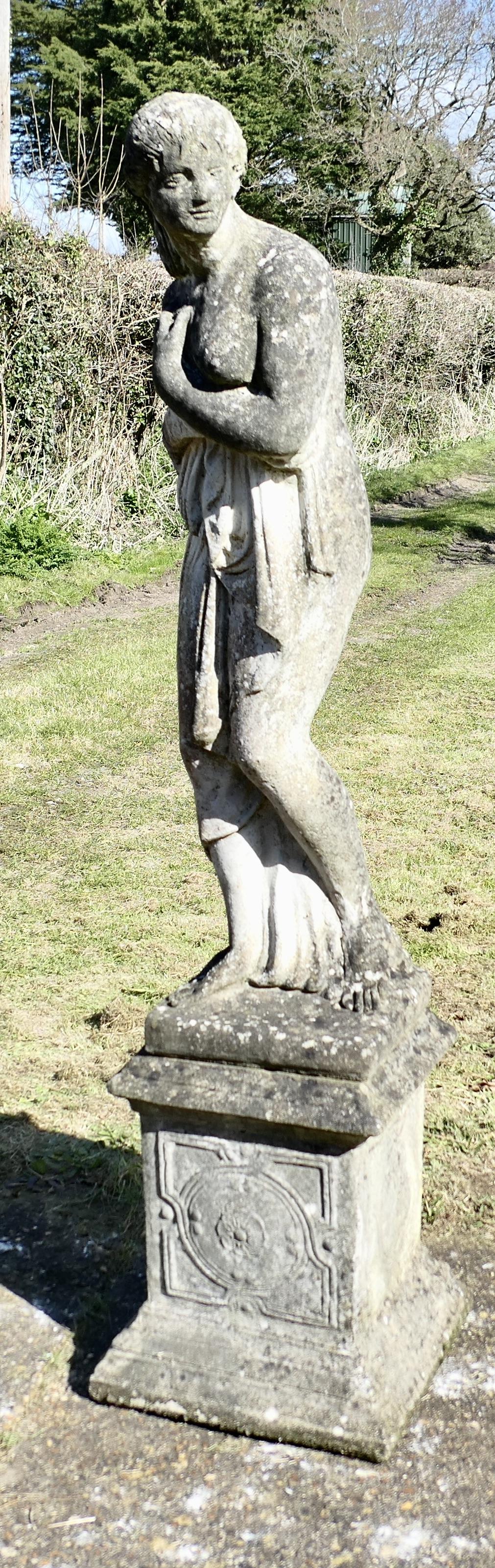 Large Weathered Garden Statue of Venus (1 of 13)