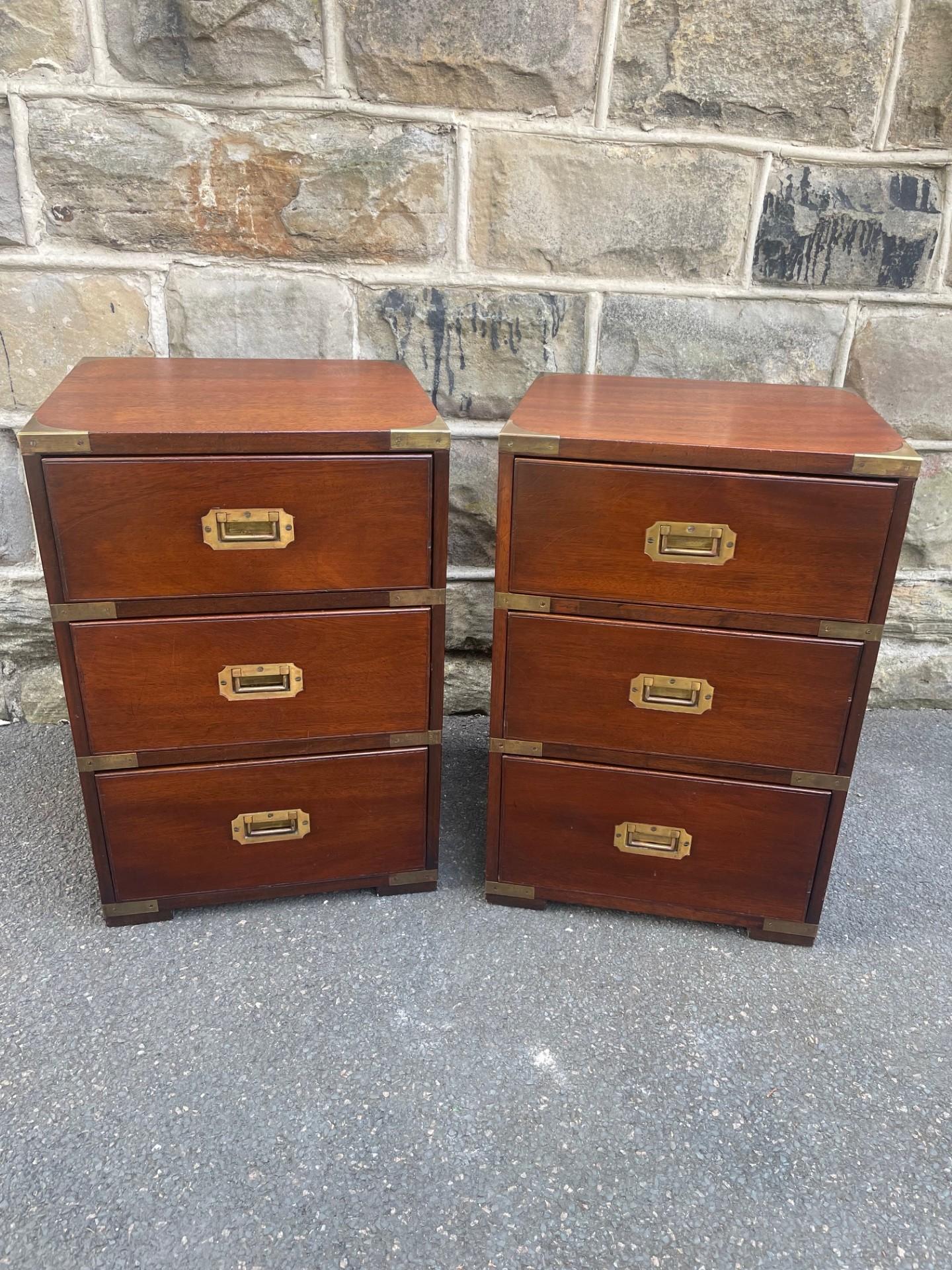 Pair Brass Bound Mahogany Military Style 3 Draw Bedside Chest Draws (1 of 11) Pair Brass Bound Mahogany Military Style 3 Draw Bedside Chest Draws (1 of 11)