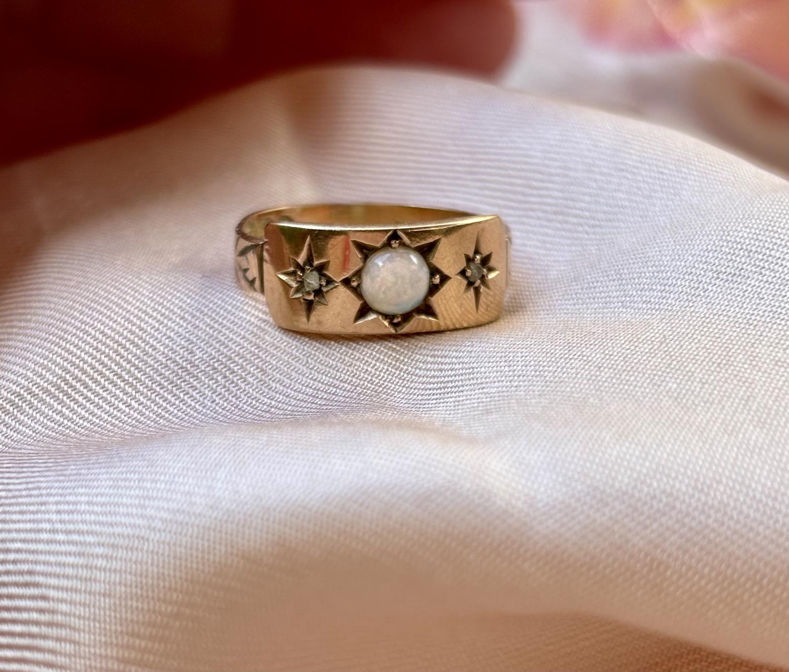 Victorian 9ct Rose Gold Opal and Diamond Ring (1 of 10) Victorian 9ct Rose Gold Opal and Diamond Ring (1 of 10)