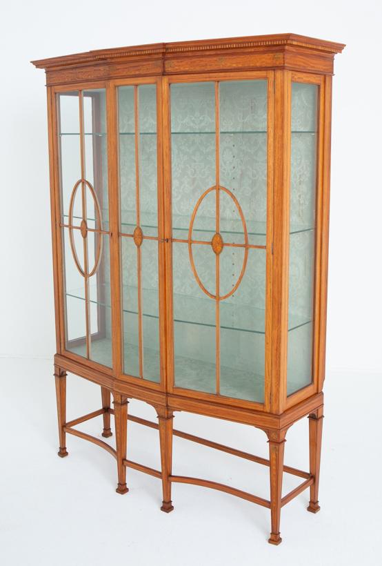Good Quality Sheraton Revival Satinwood Display Cabinet (1 of 12)