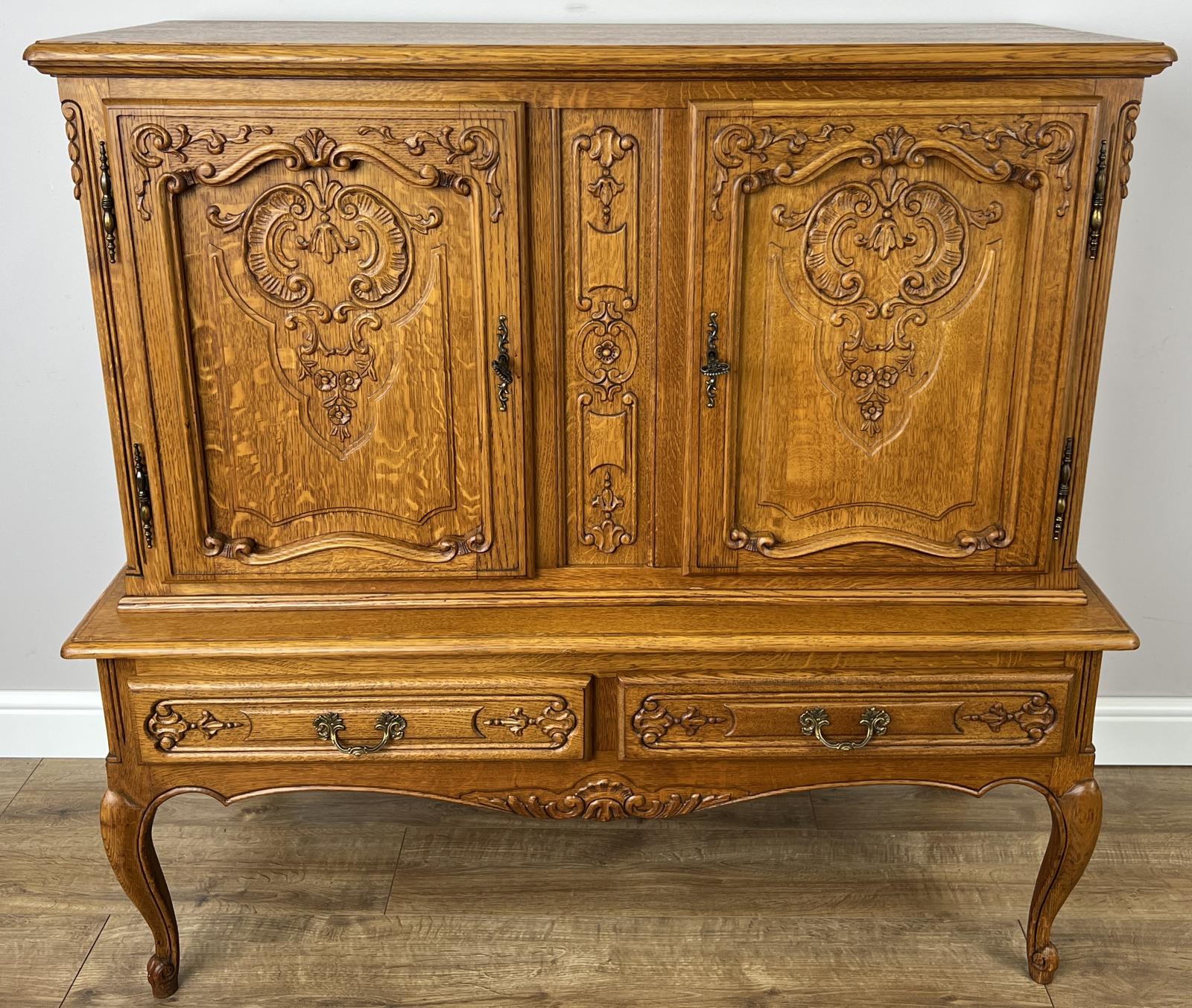 Cabinet Vintage French Oak Display Buffet Carved Sideboard (1 of 13) Cabinet Vintage French Oak Display Buffet Carved Sideboard (1 of 13)