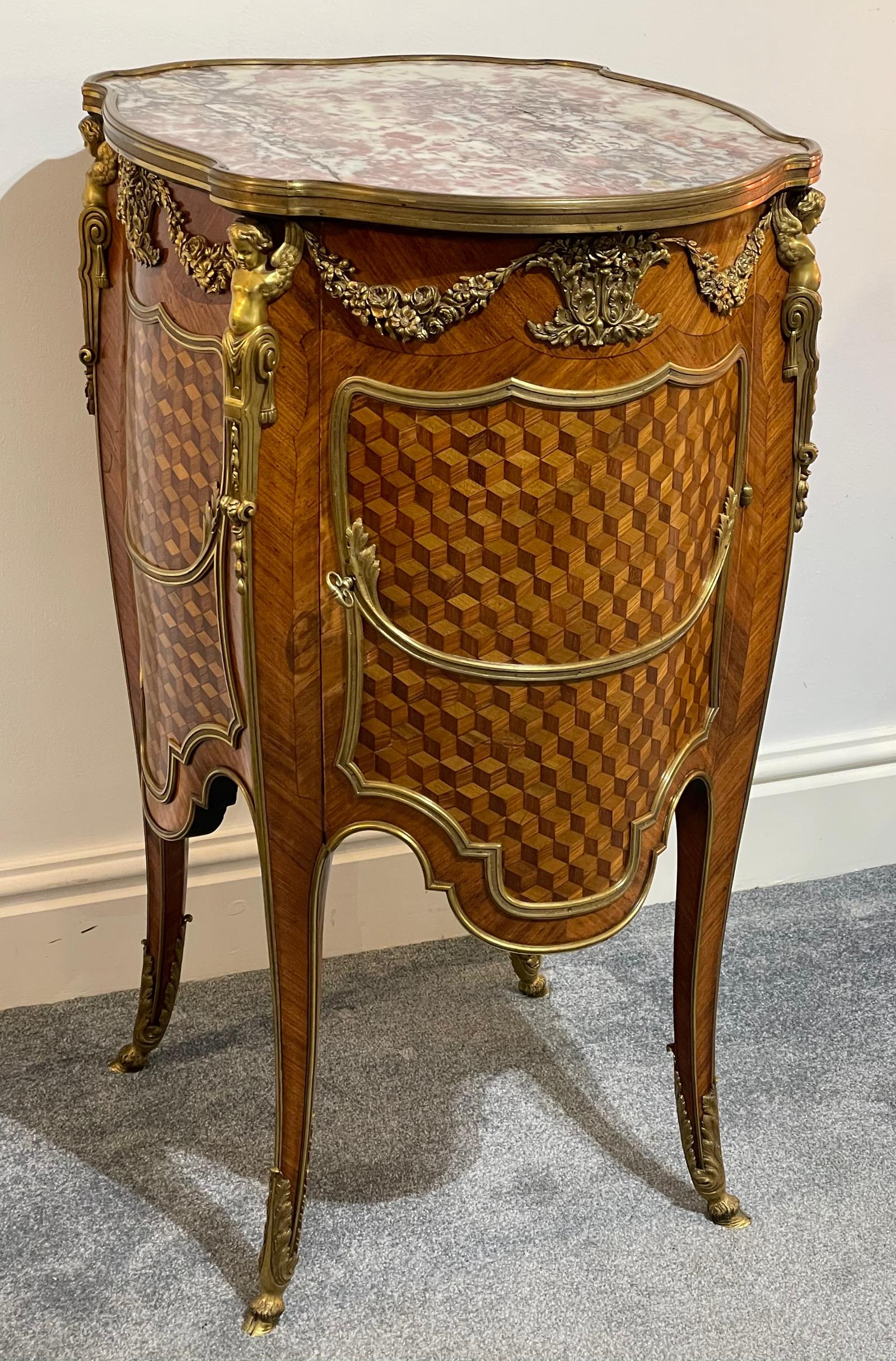 Quality French Kingwood & Ormolu Mounted Cabinet (1 of 12)
