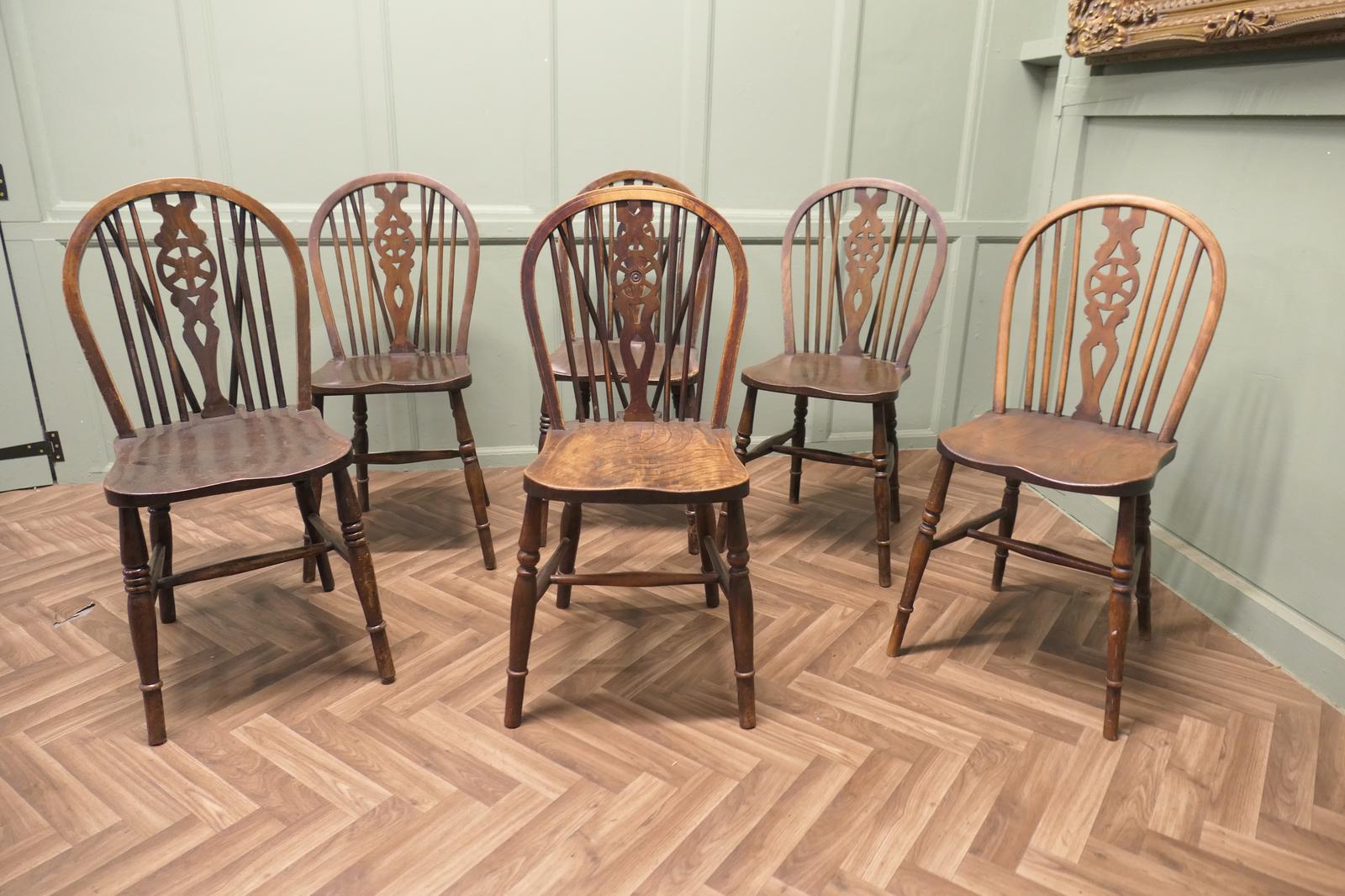 Harlequin Set of 6 Beech & Elm Wheel Back Windsor Kitchen Dining Chairs (1 of 6)