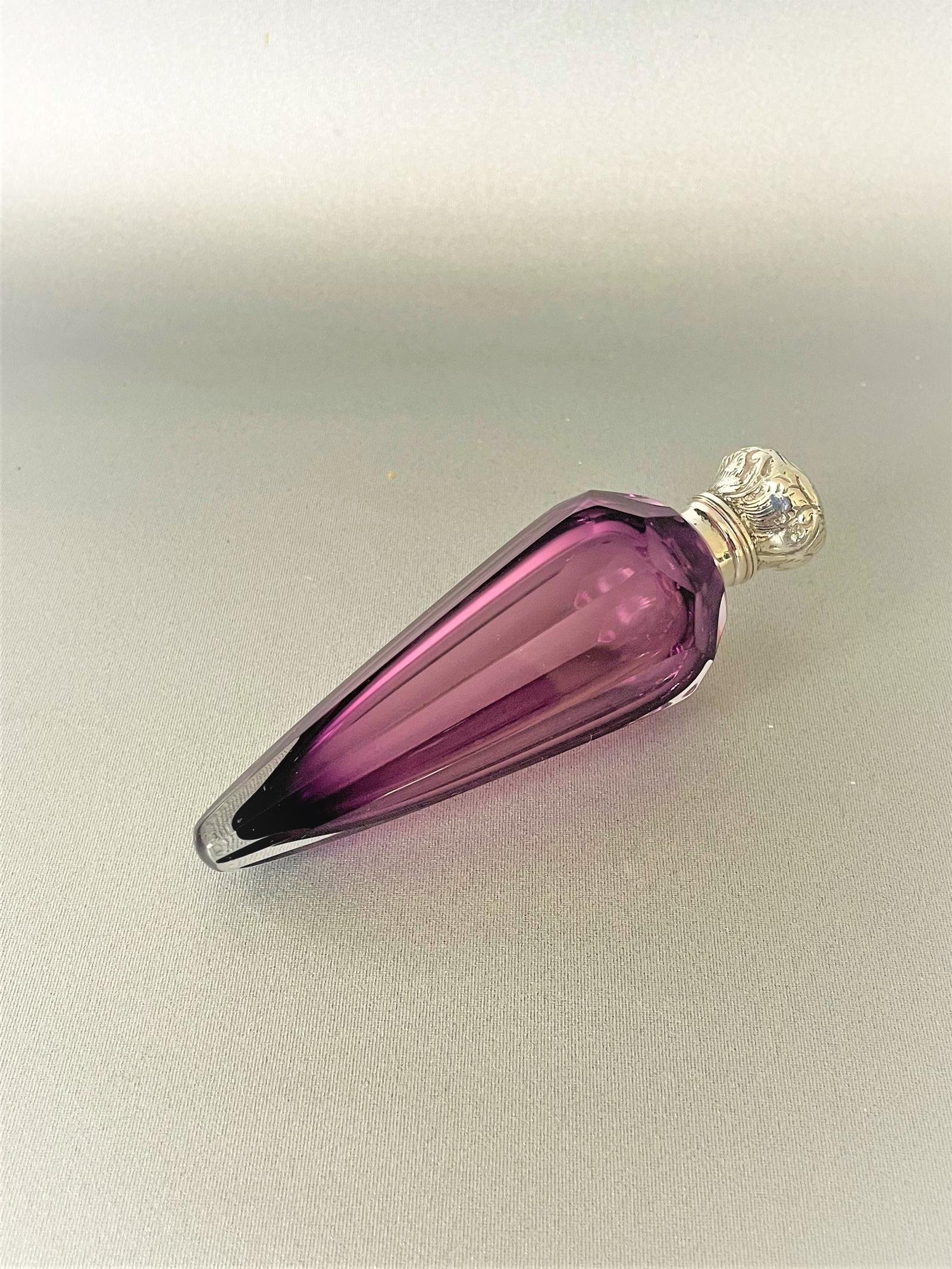 Fabulous Victorian Silver & Amethyst Glass Scent Bottle (1 of 3) Fabulous Victorian Silver & Amethyst Glass Scent Bottle (1 of 3)