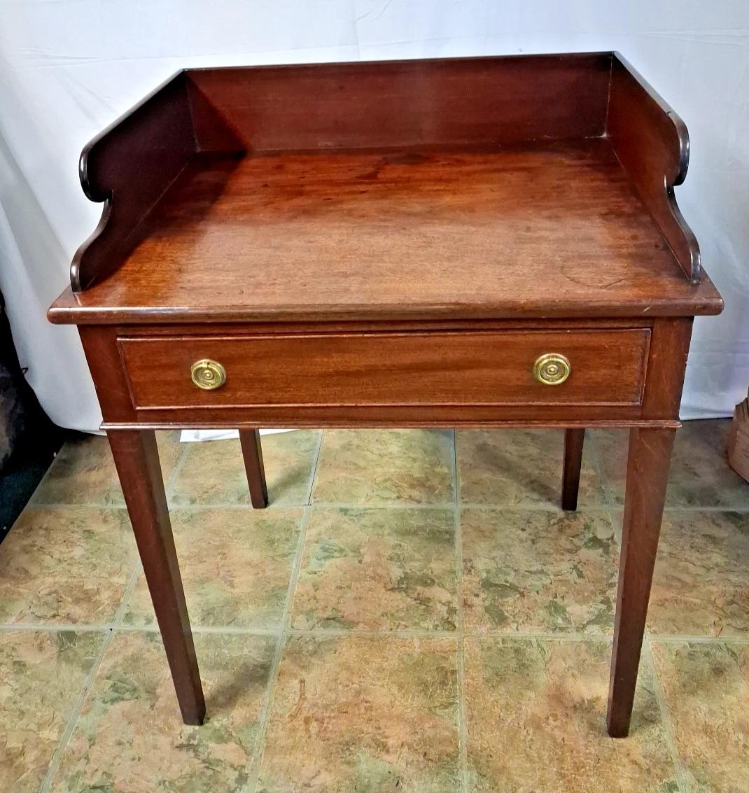 19th Century Mahogany Washstand (1 of 10)
