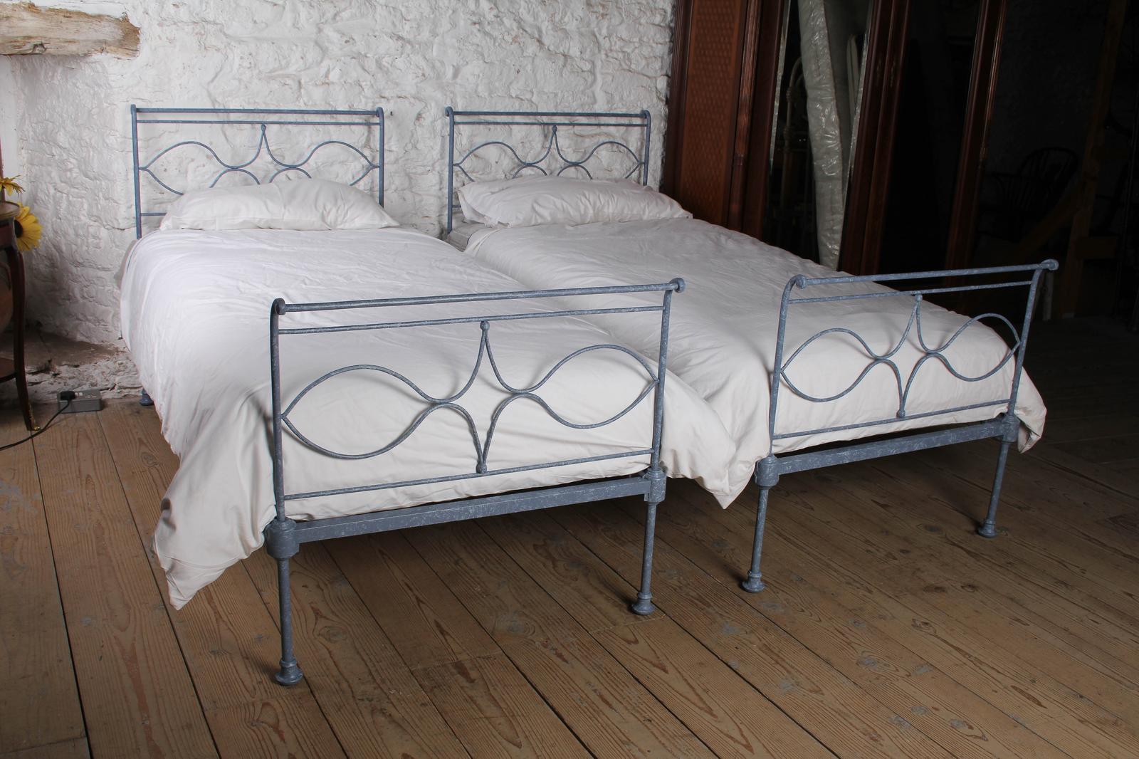 Incredibly Attractive Pair of Portuguese Single Beds – Can be Joined (1 of 8)