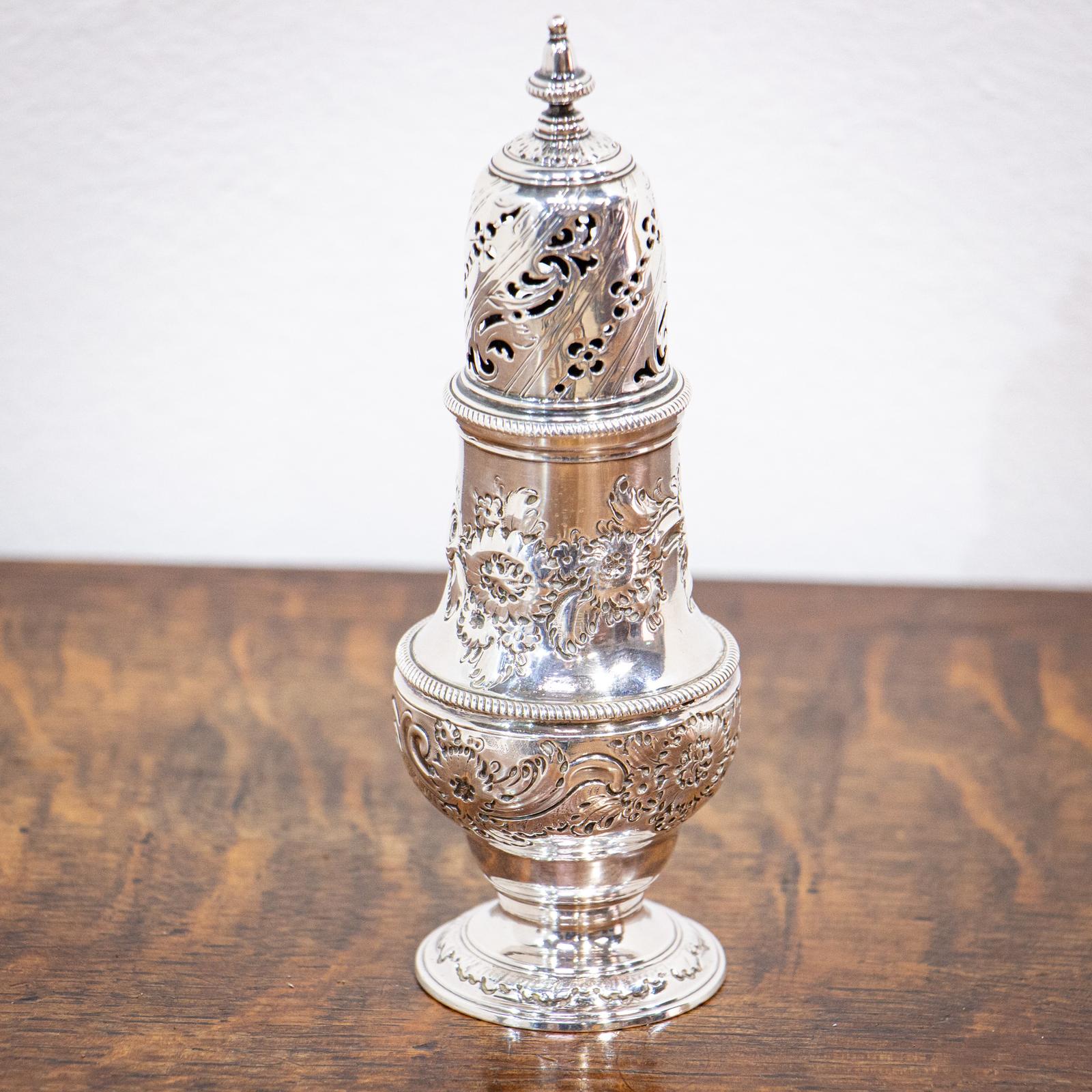 George II Sterling Silver Caster (1 of 7) George II Sterling Silver Caster (1 of 7)