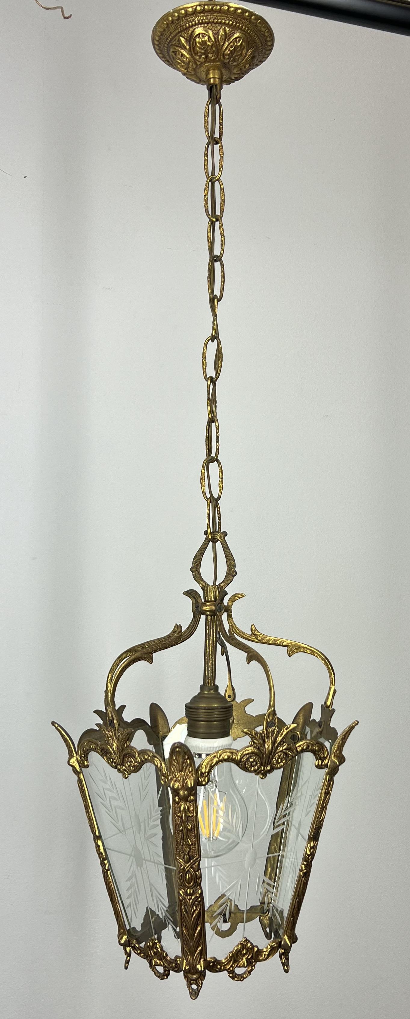 Vintage Decorative French Gilt Brass Lantern Pendant Light (1 of 12) Vintage Decorative French Gilt Brass Lantern Pendant Light (1 of 12)