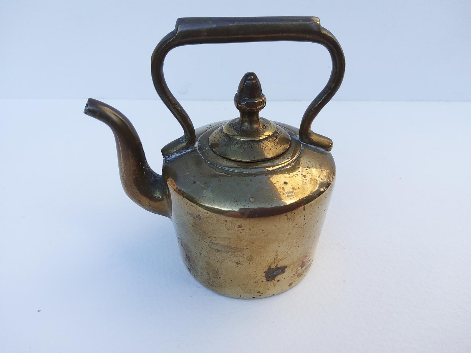 Brass Paper Weight Shaped as a Miniture Kettle (1 of 5)