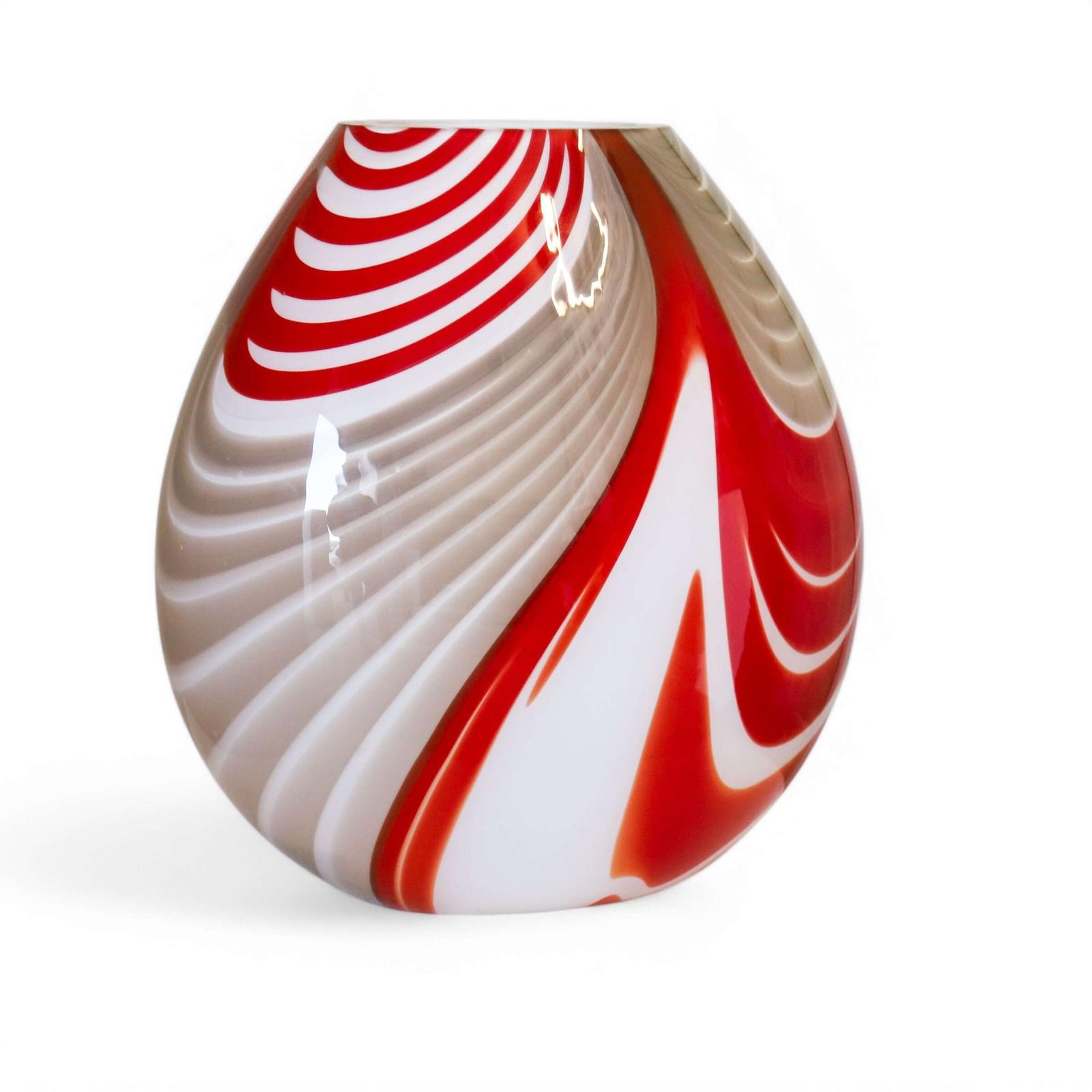 Decorative and Impressive Contemporary Murano Vase of Great Size (1 of 8)