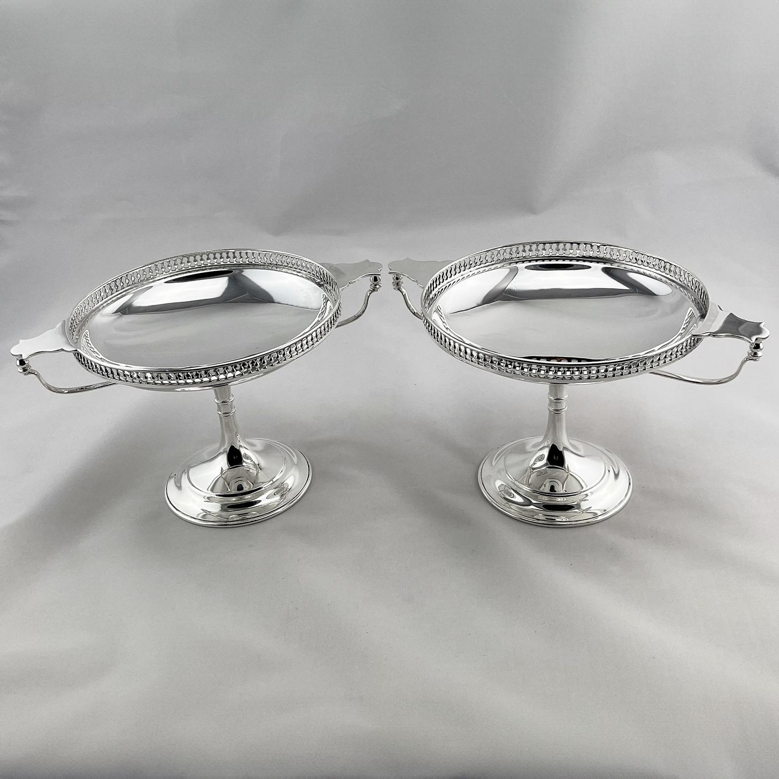 Pair of Elegant Good Quality Sterling Silver Comport Dishes (1 of 6) Pair of Elegant Good Quality Sterling Silver Comport Dishes (1 of 6)