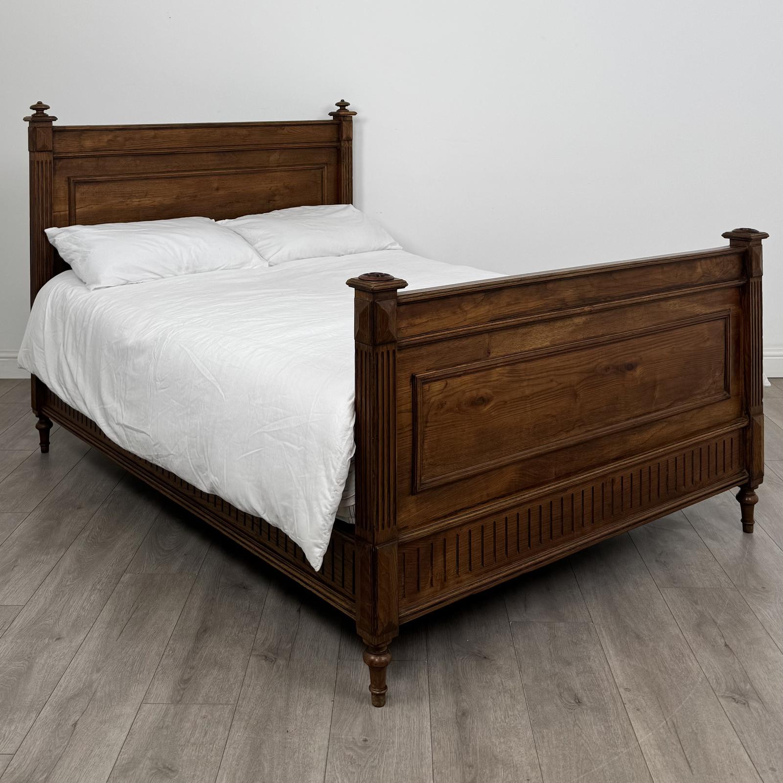 Antique 19th Century Good Quality French Double Bed in Oak (1 of 8) Antique 19th Century Good Quality French Double Bed in Oak (1 of 8)