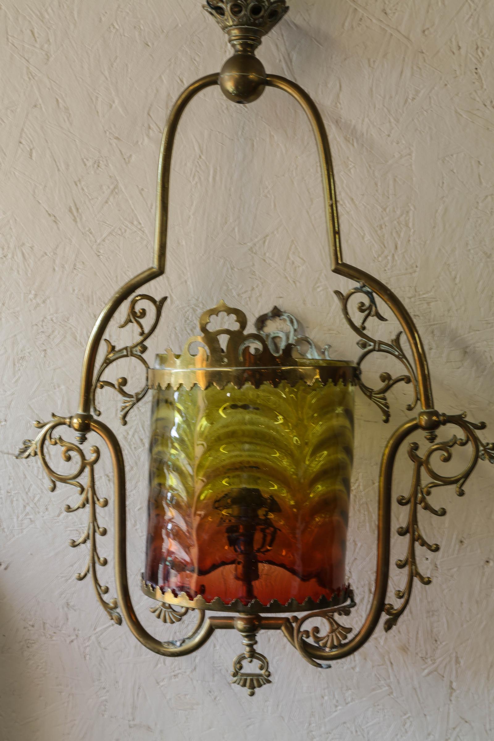 Good Victorian Hanging Lamp with Red & Yellow Glass Shade (1 of 6)