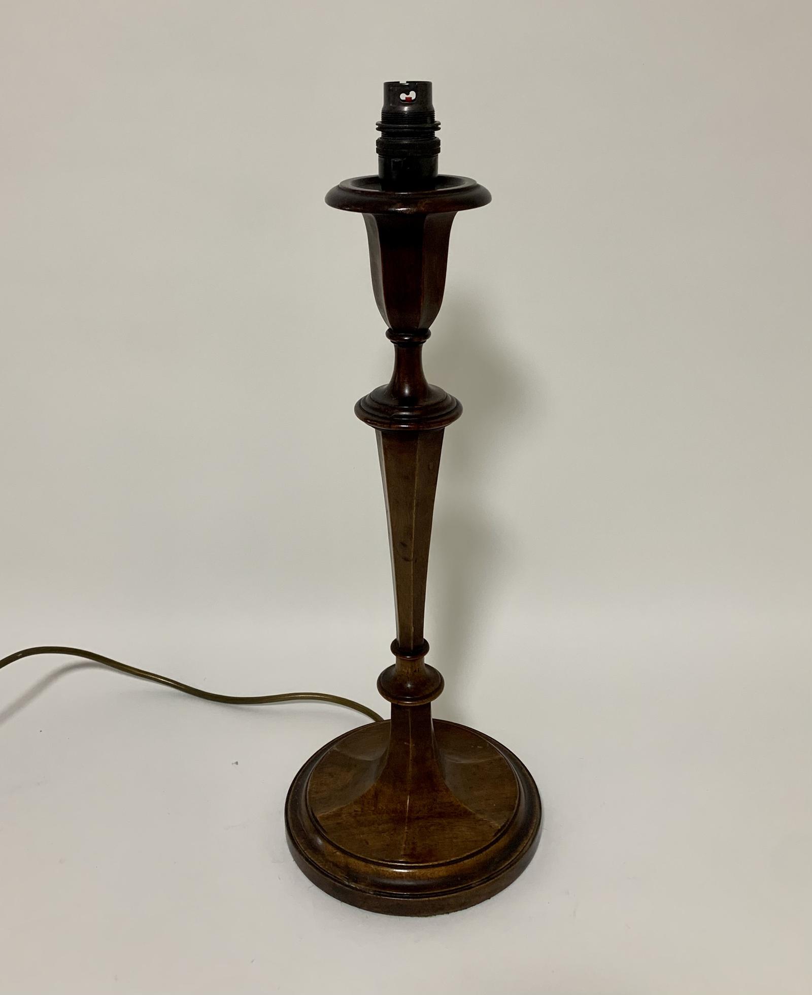 Antique Mahogany Table Lamp (1 of 11) Antique Mahogany Table Lamp (1 of 11)